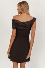 Vienna Nights Off-Shoulder A-Line Mini Dress Black