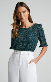 Eleanor Top - Short Sleeve Top in Green Spot